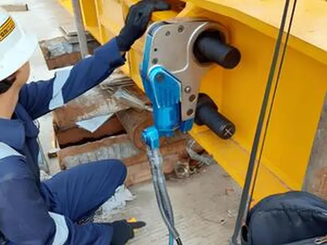 Layanan Sewa Hydraulic Torque Wrench Bersertifikasi di Surabaya